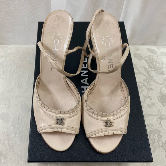 π Chanel CC sandals Heels - Picture 3 of 9